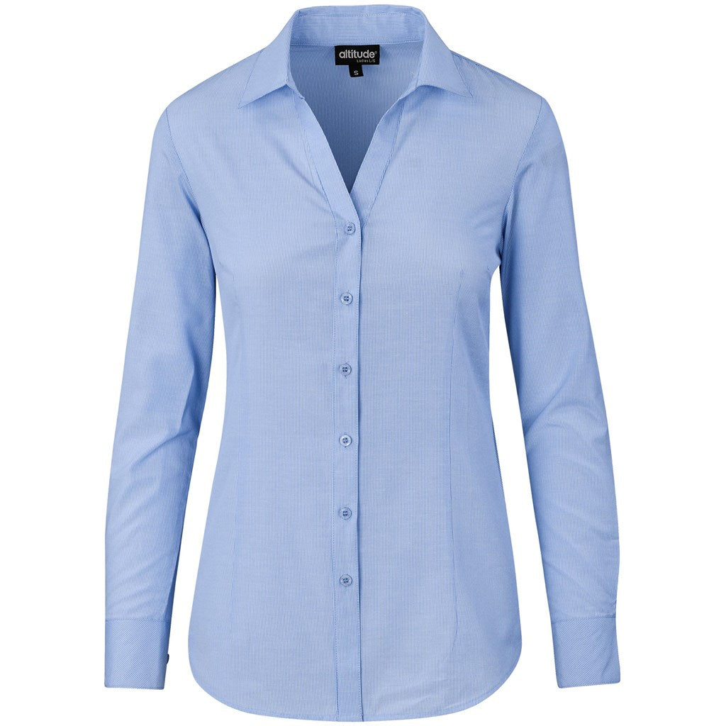 Light blue shirt on a white background with 'obtude' branding.

