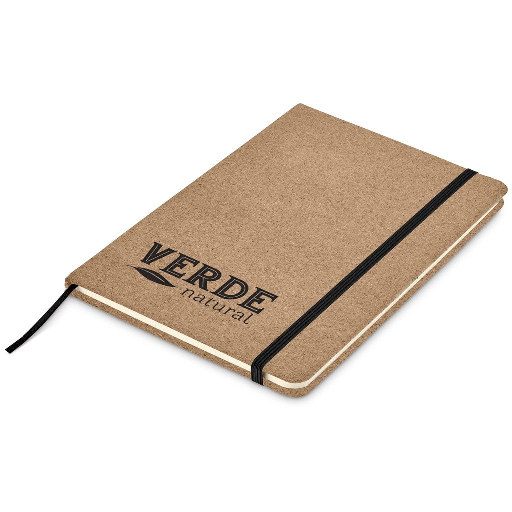 Kraft paper notebook with black strap closure on a white background, branded 'VERDE natural'.

