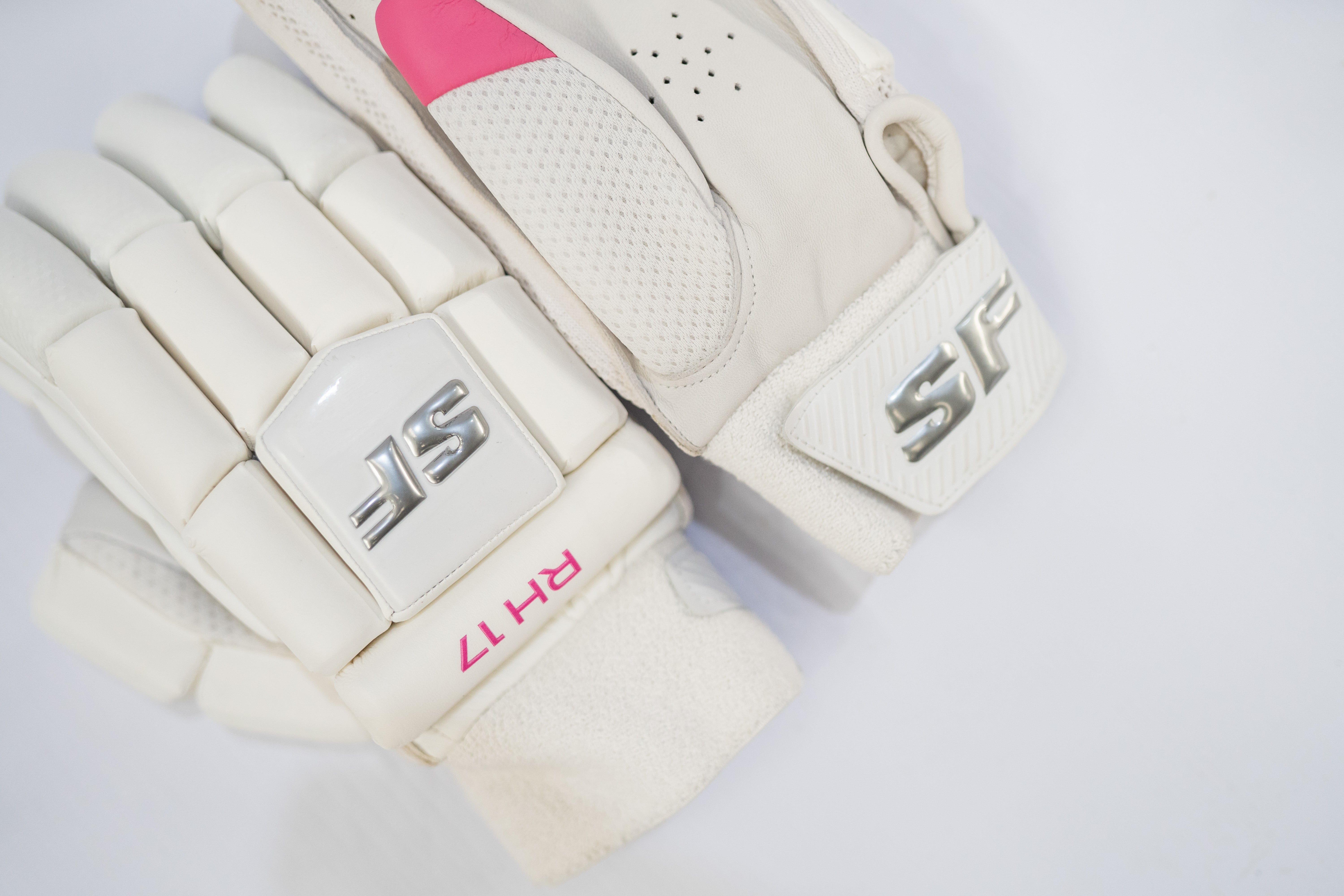 SF Cricket Batting Gloves RH17 – Sedgars Sport