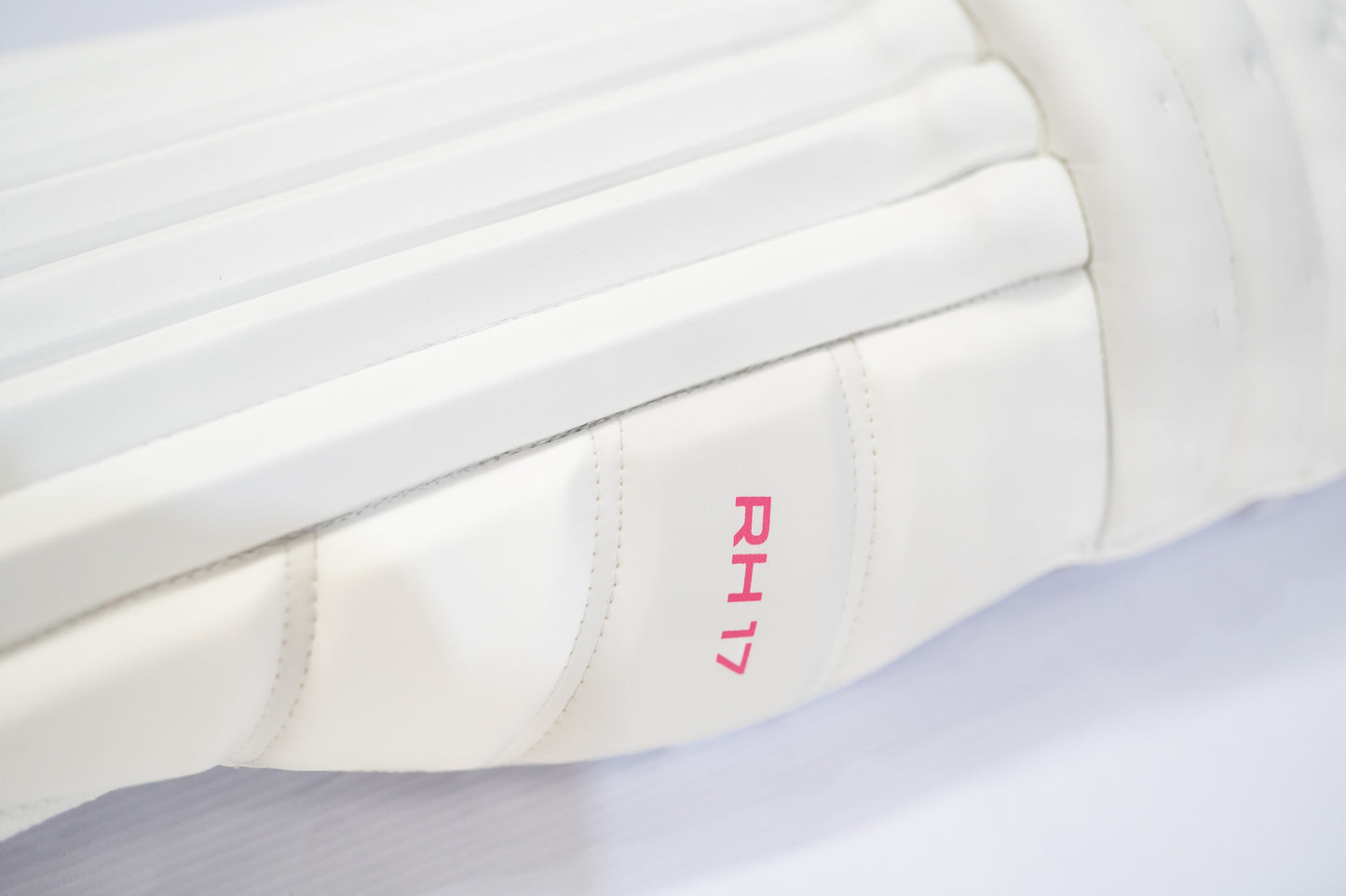 SF Cricket Batting Legguard RH17