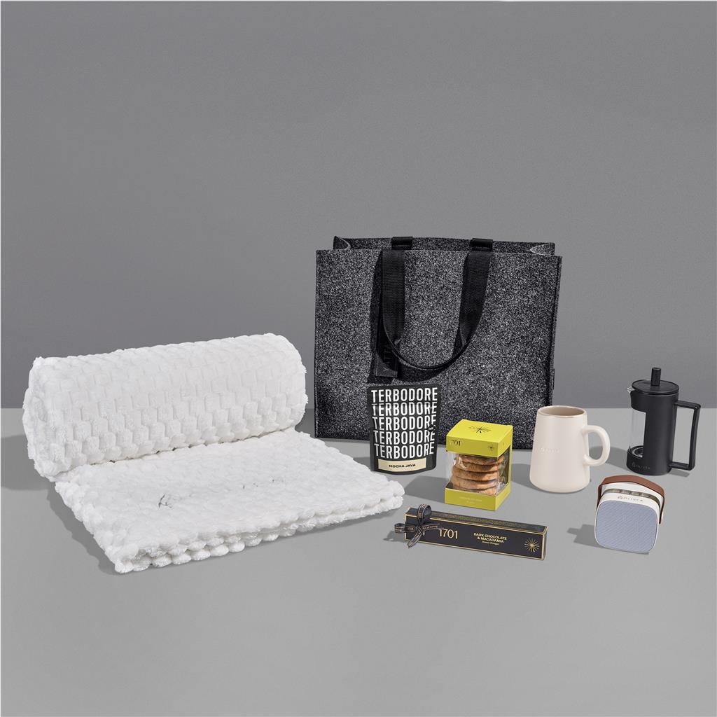 Yatta Blanket Bliss Hamper
