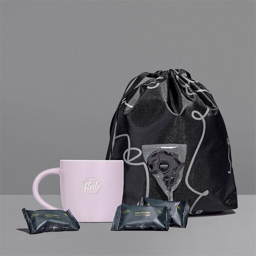 Yatta Modern Marvels Hamper - Pink