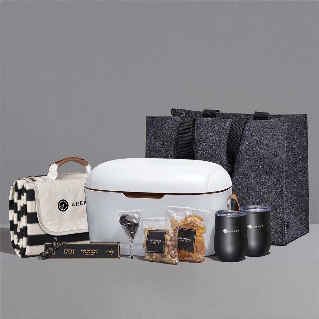 Yatta Outdoor Indulgence Hamper